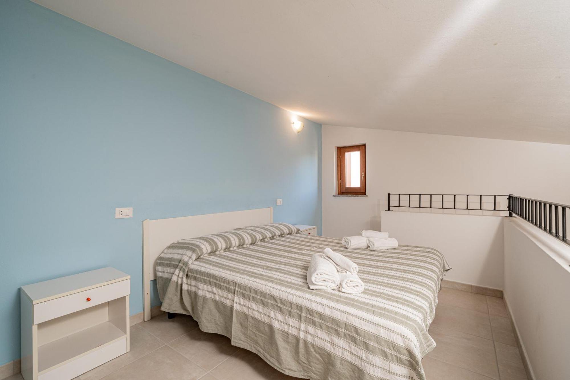 Li Menduli Apartment